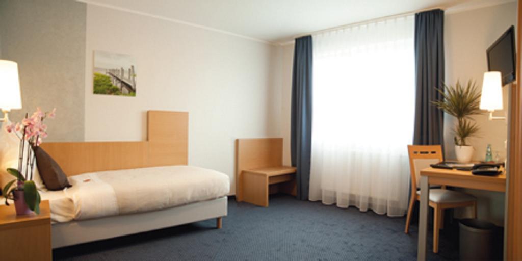 Hotel Beuss Oberursel Rum bild