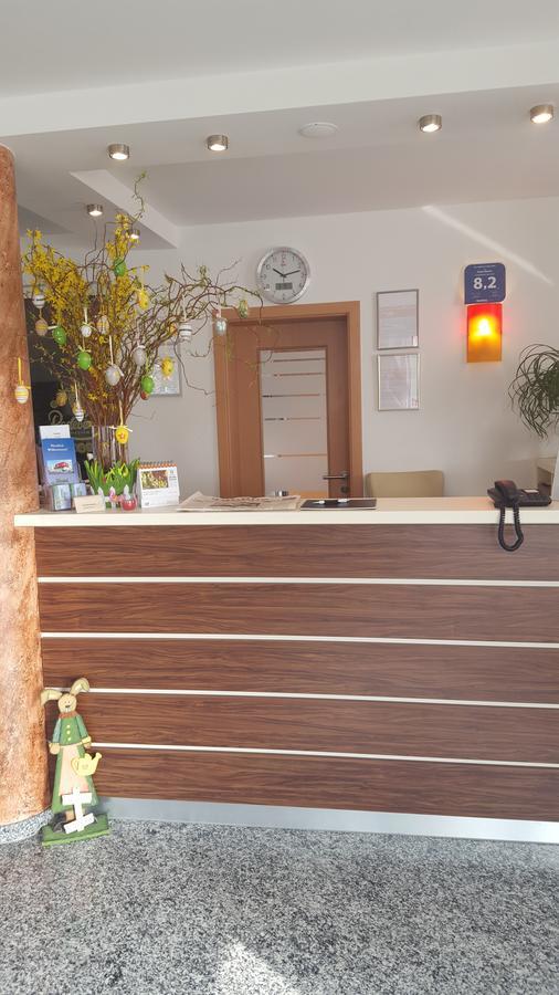 Hotel Beuss Oberursel Exteriör bild